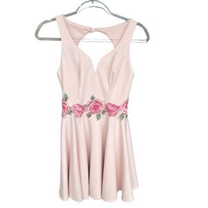 B. Darlin Dress Womens Size 1/2 Pink‎ Embroidered Roses Fairy Cottage Boho